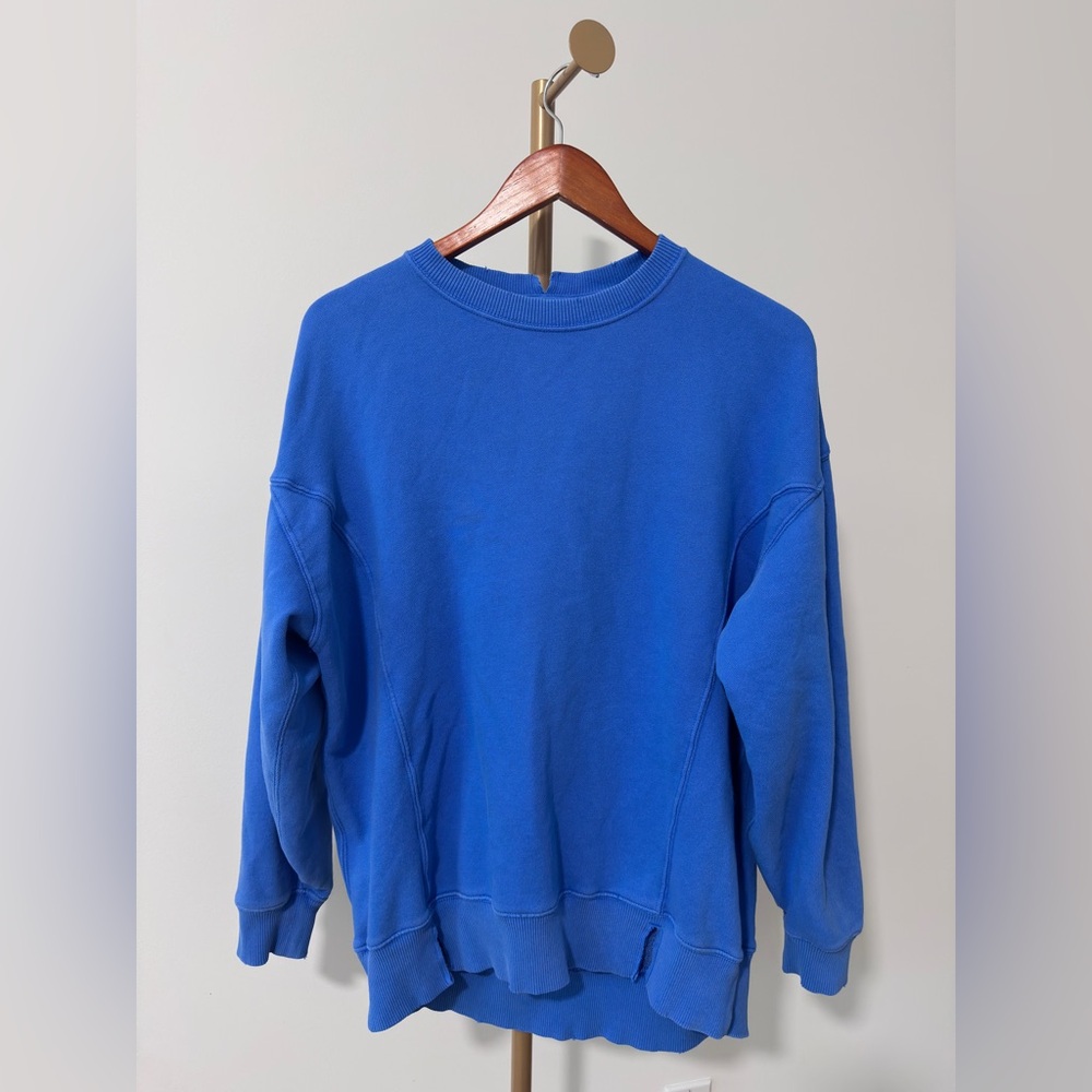 aerie Blue Distressed Vintage-Style Oversized Crewneck – Size XS